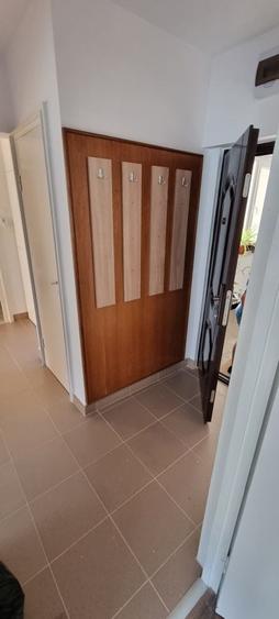 Apartament cu 2 camere decomandat în Aleea Carpați