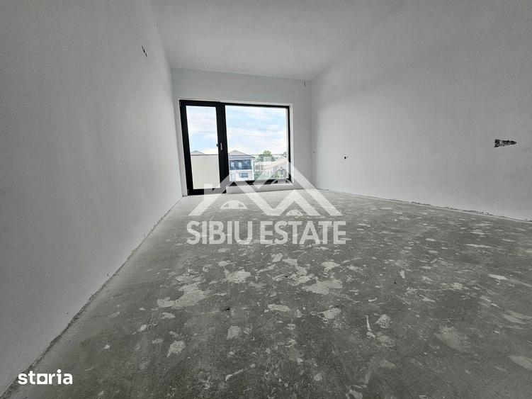 Casă cu 4 camere cu Teren 500 Mp în Șelimbăr