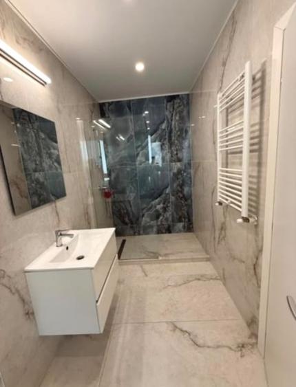 Apartament cu 3 camere decomandat, mobilat în Pipera