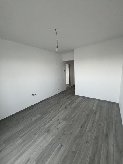 Apartament cu 3 camere decomandat în Lacul Morii