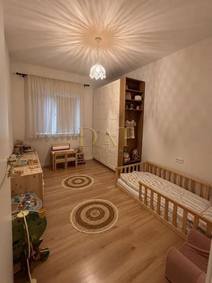 Apartament cu 3 camere semidecomandat, mobilat în Apahida