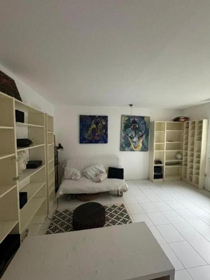 Apartament cu 2 camere decomandat, mobilat în Drumul Taberei