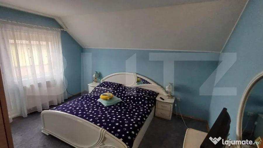 Casă cu 5 camere cu Teren 1200 Mp în Centura