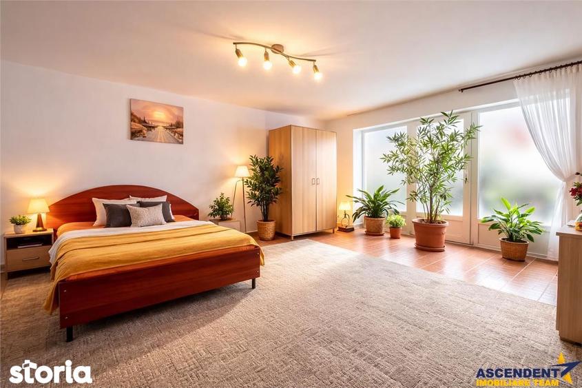 Spațiu comercial, de 294 mp, în Moieciu