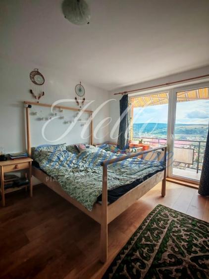Apartament cu 4 camere decomandat, mobilat în Baciu