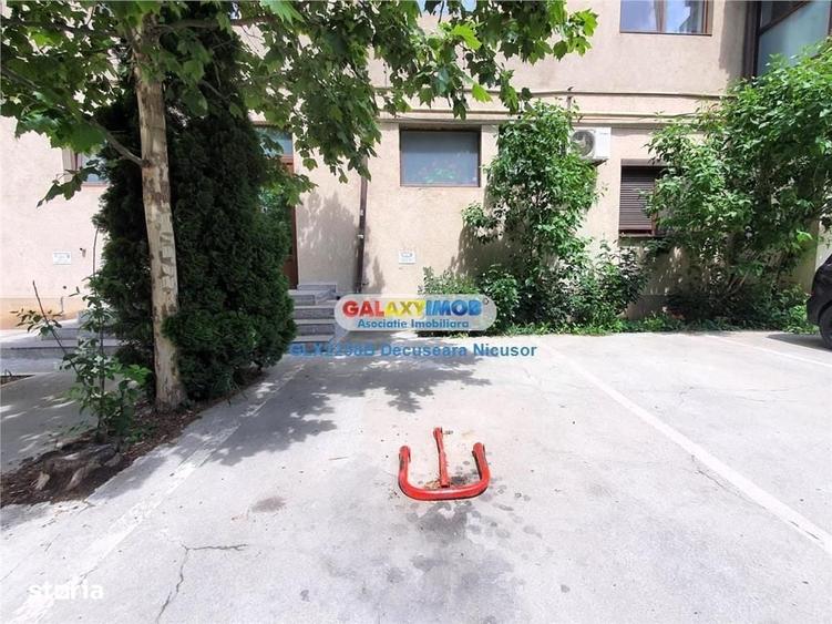 Apartament cu 3 camere în Dudu