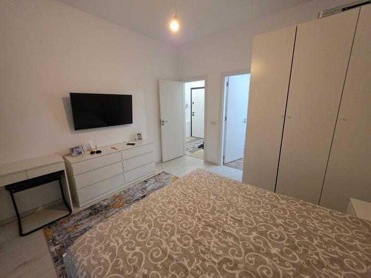 Apartament cu 2 camere semidecomandat în Titan