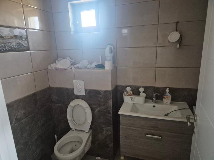 Casă individuală cu 5 camere cu Teren 1000 Mp în Zurbaua