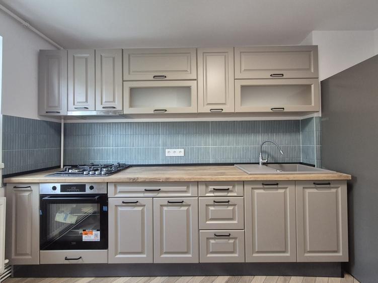 Apartament cu 3 camere în Calea Dumbrăvii
