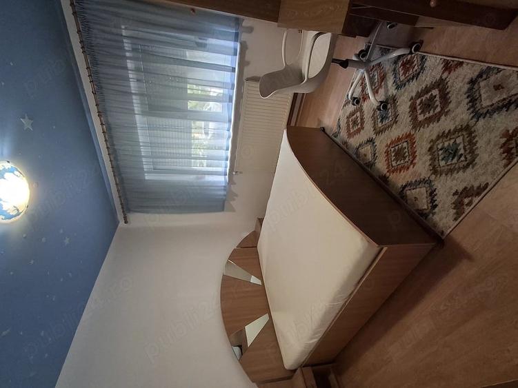 Apartament cu 3 camere decomandat în 1 Mai