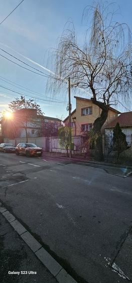 Casă individuală cu 5 camere cu Canalizare în Bucureștii Noi