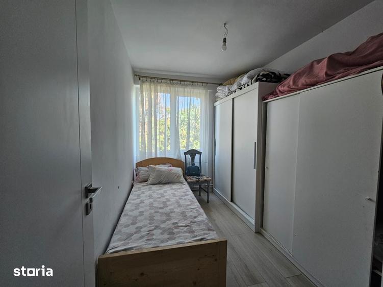 De vanzare apartament cu 4 camere Centru, Str. Mileniului - 9
