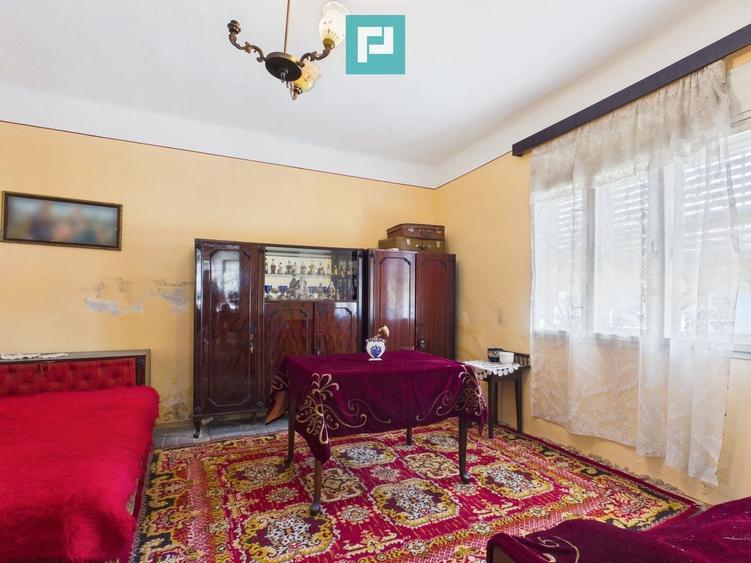 Casă individuală cu 3 camere cu Canalizare în Central