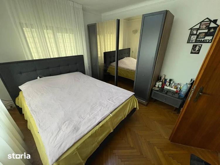 Casă cu 7 camere cu Teren 770 Mp în Dărăști-Ilfov