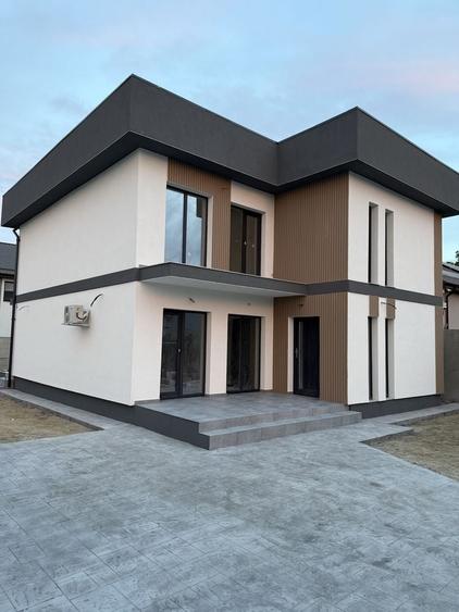 Casă cu 4 camere în Bran