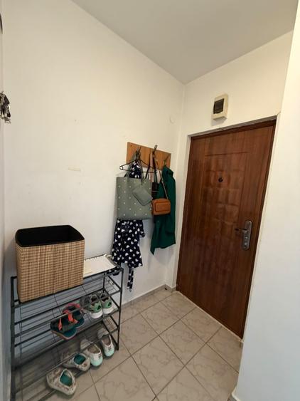 Apartament cu 2 camere semidecomandat în Sud
