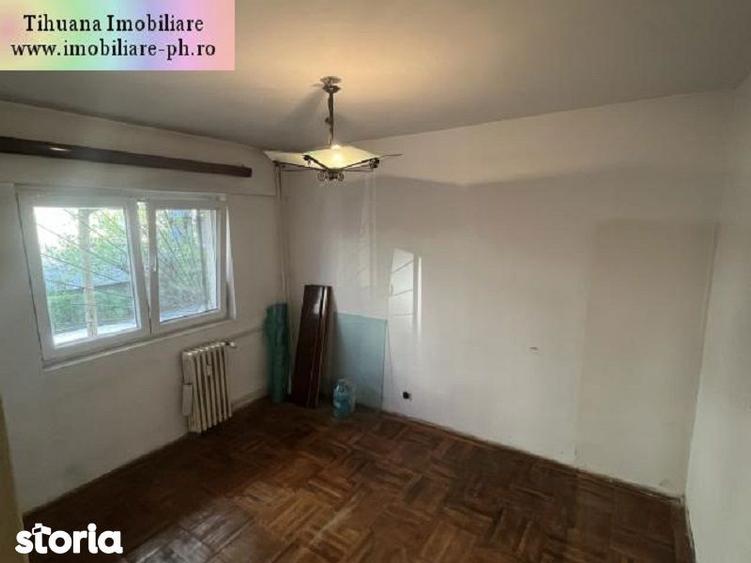 Apartament cu 4 camere decomandat în Republicii