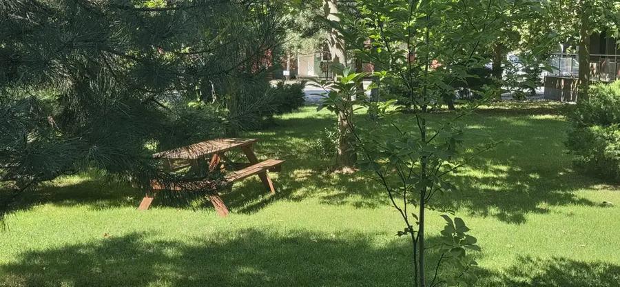 Apartament cu 3 camere decomandat, mobilat în Nord-Vest