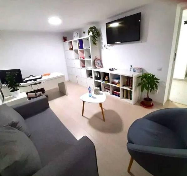 Casă cu 4 camere cu Teren 430 Mp în Dâmbul Rotund