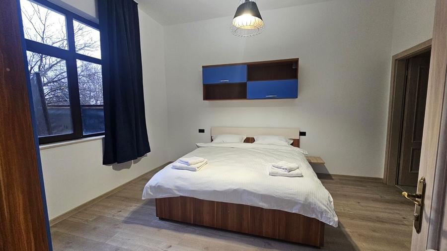Casă cu 3 camere cu Teren 130 Mp în Drumul Carului