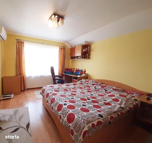 Casă cu 4 camere în Micești