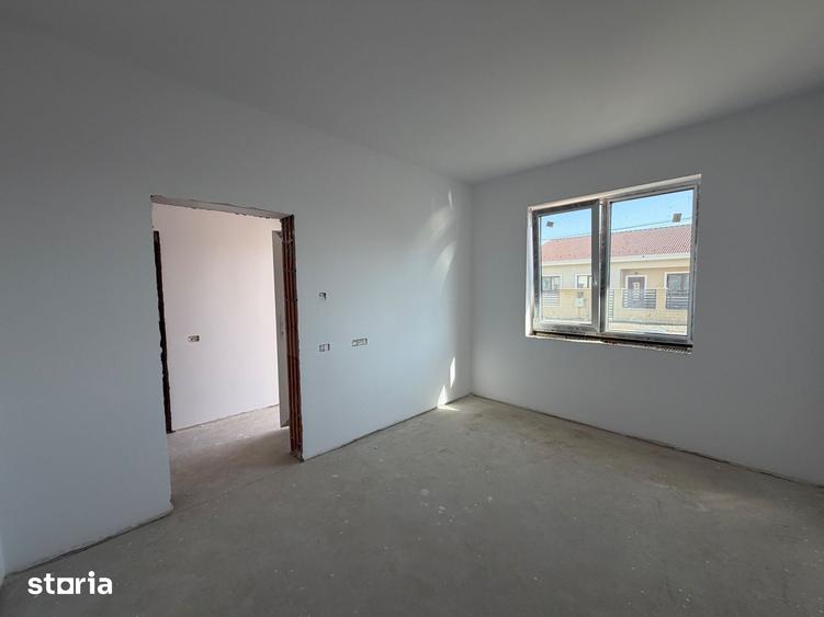 Casă cu 3 camere cu Teren 358 Mp în Moșnița Nouă