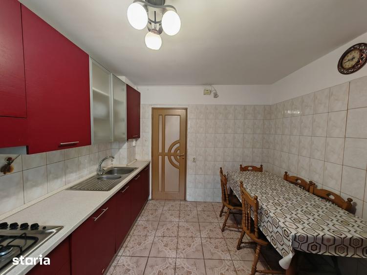 Apartament cu 2 camere decomandat în Republicii