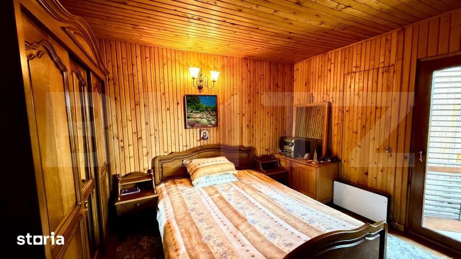 Casă cu 6 camere cu Teren 1108 Mp în Tătărani