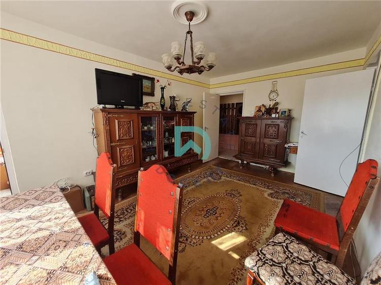Apartament cu 3 camere circular în Astra