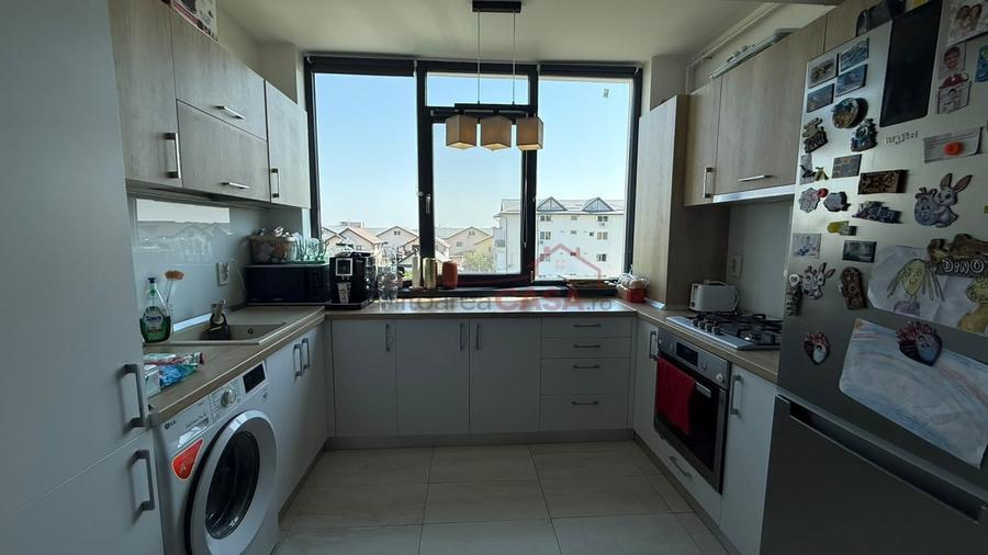 Apartament cu 3 camere semidecomandat, mobilat în Bragadiru