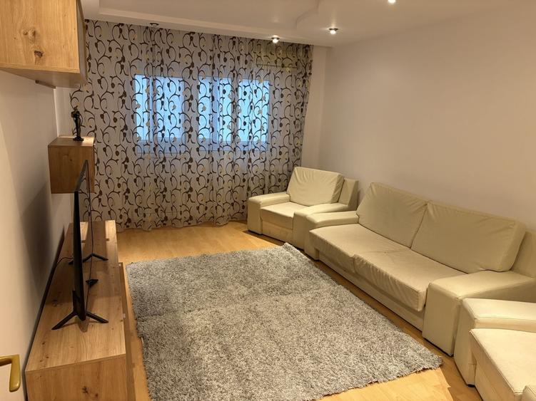 Apartament cu 2 camere decomandat în Florești