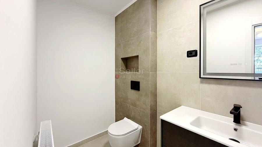 Apartament cu 2 camere semidecomandat în Centrul Istoric