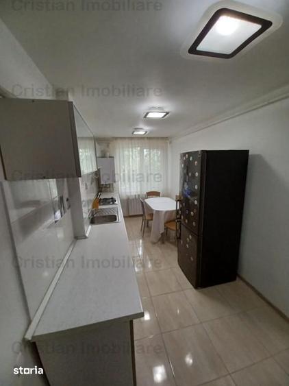 Apartament cu 2 camere semidecomandat în Școlilor