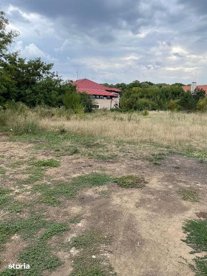 Teren de 3774 mp, în Periș