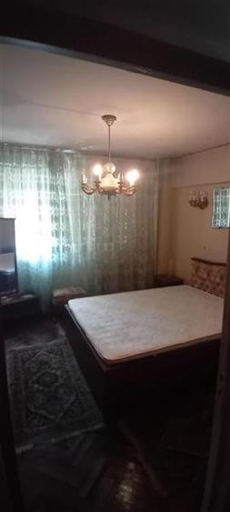 Apartament cu 2 camere decomandat în Universitate