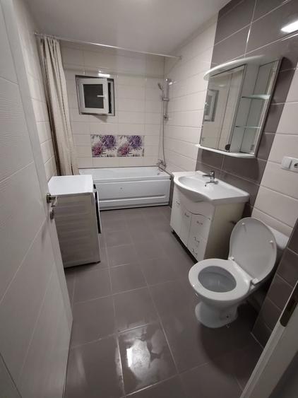 Apartament cu 2 camere semidecomandat în Florești