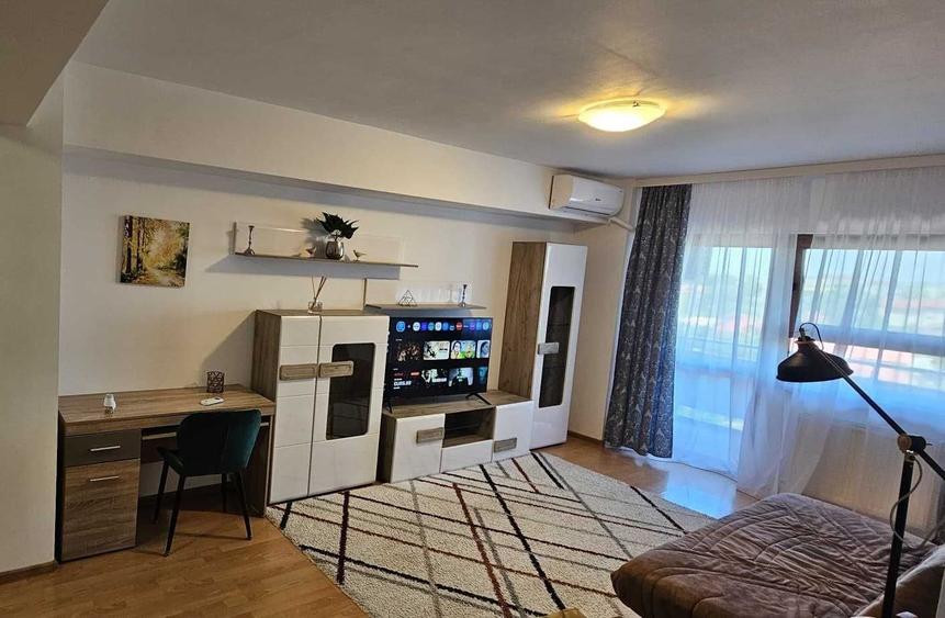Apartament cu 2 camere nedecomandat în Ultimul leu