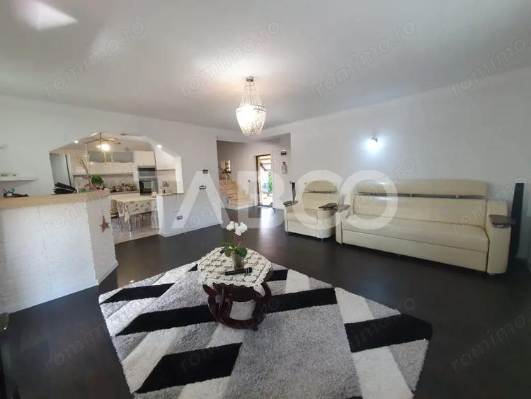 Casă cu 5 camere cu Piscina în Făgăraș