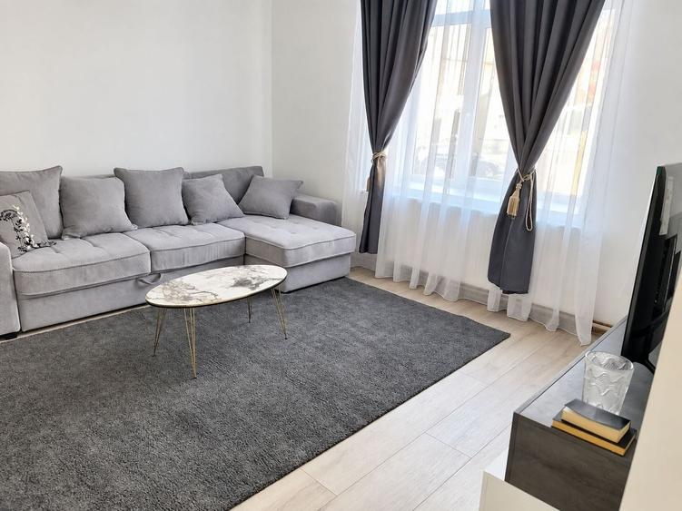 Casă individuală cu 2 camere cu Canalizare în Ultracentral