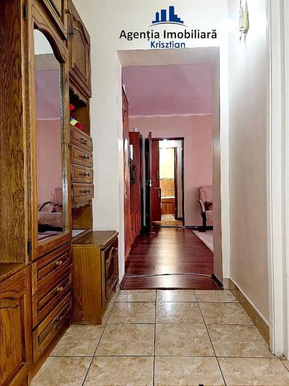 Apartament cu 2 camere semidecomandat în Micro 16