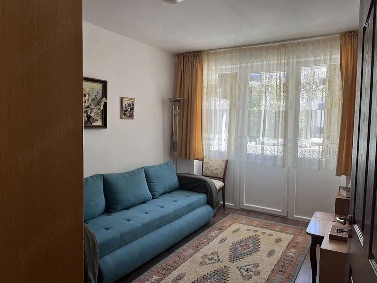 Apartament cu 2 camere semidecomandat, mobilat în Florești