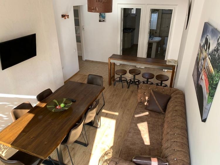 Apartament cu 4 camere decomandat, mobilat în Centrul Istoric