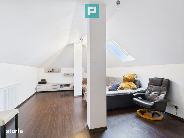Casă cu 4 camere cu Teren 1376 Mp în Central