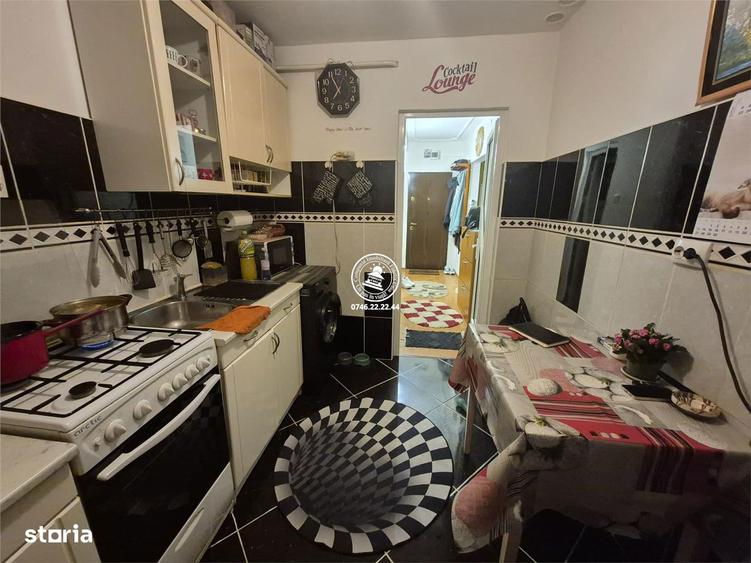 Apartament cu 2 camere decomandat, mobilat în Alexandru cel Bun