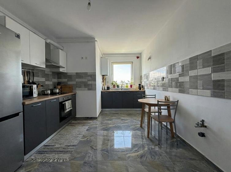 Apartament cu 2 camere decomandat în Florești