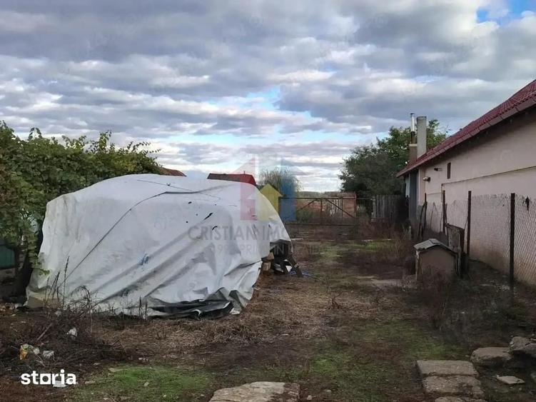 Teren de 1353 mp, în Chiscani