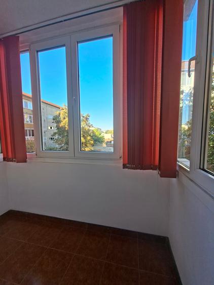 Garsonieră decomandată în Girocului