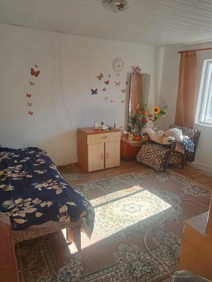 Casă cu 3 camere cu Teren 675 Mp în Central