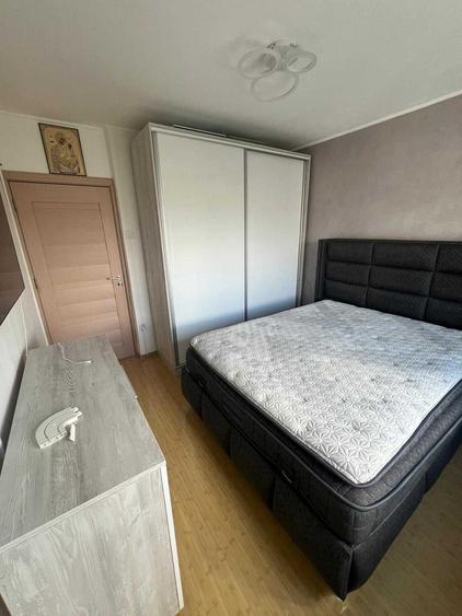 Apartament cu 3 camere decomandat în Pantelimon