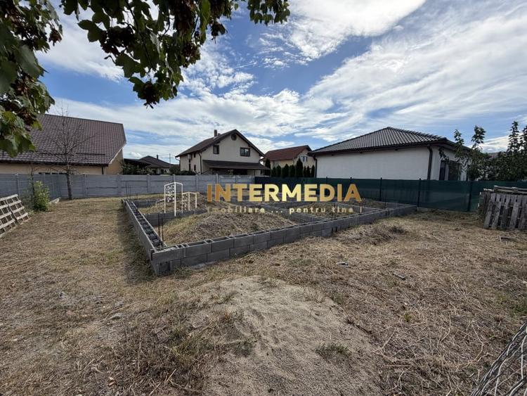 Teren Construcții intravilan de 333 mp, în Cetate